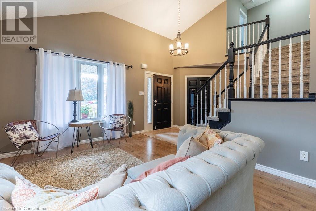 45 Tartan Drive, Caledonia, Ontario  N3W 2N3 - Photo 4 - 40687311