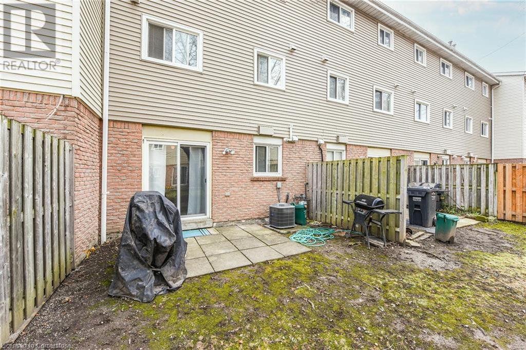 47 Ellis Drive Unit# 47, Brampton, Ontario  L6T 4C4 - Photo 4 - 40686711