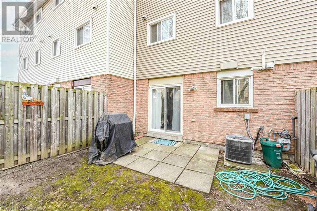 47 Ellis Drive Unit# 47, Brampton, Ontario  L6T 4C4 - Photo 6 - 40686711