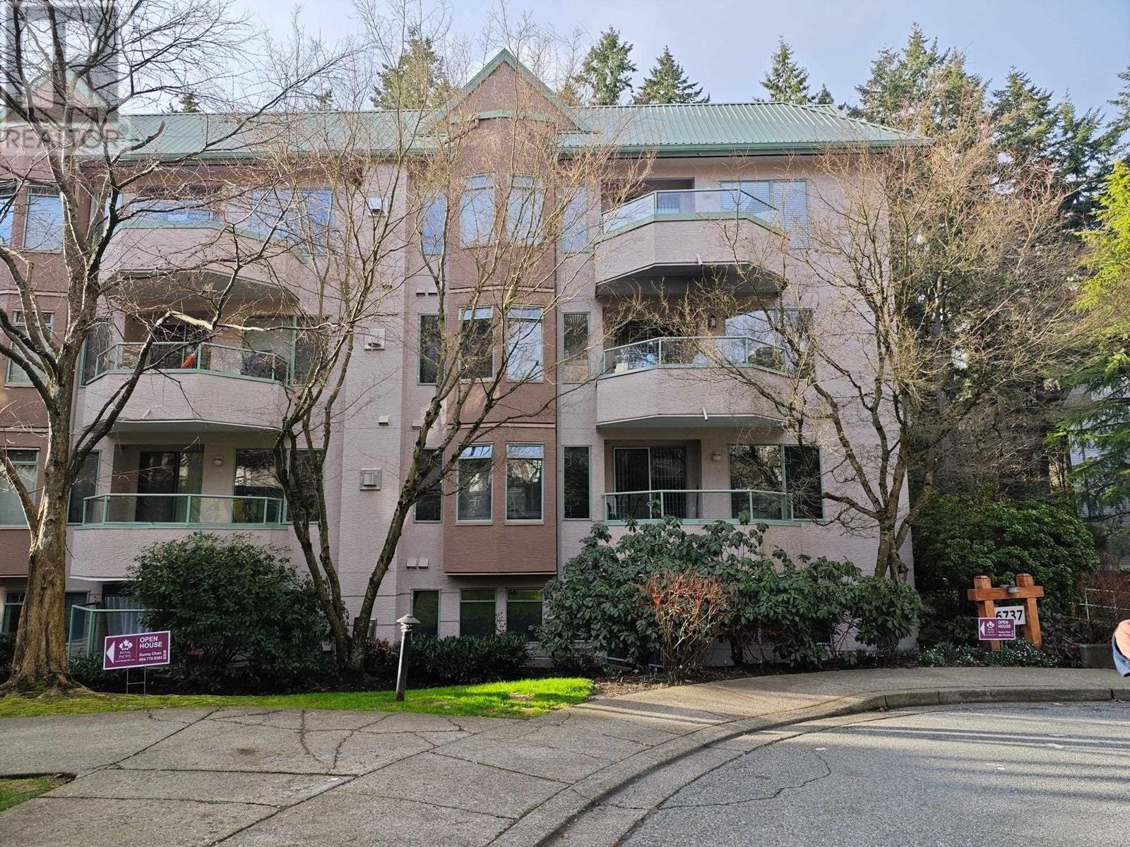 Listing Picture 21 of 28 : 210 6737 STATION HILL COURT, Burnaby / 本拿比 - 魯藝地產 Yvonne Lu Group - MLS Medallion Club Member