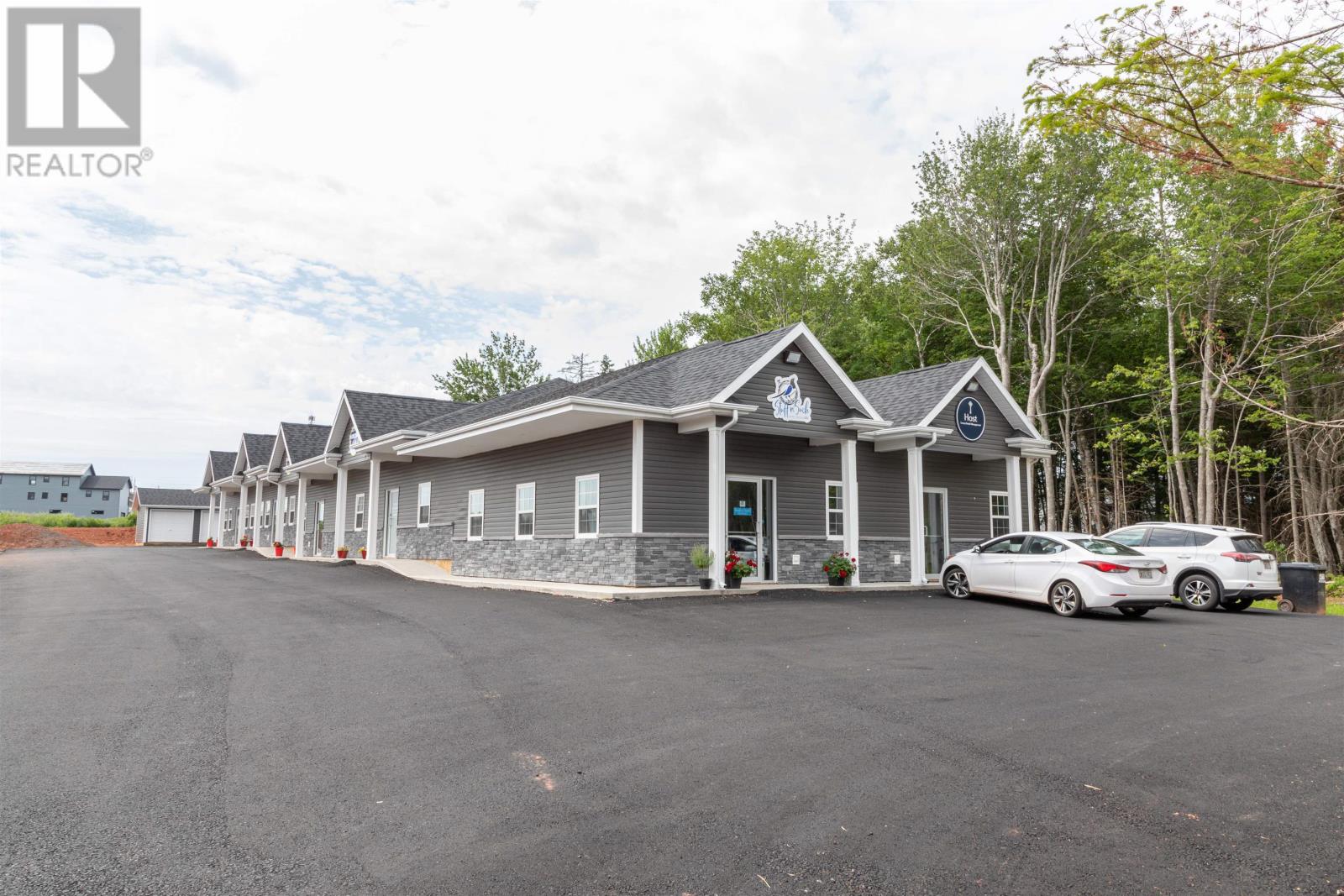 26-30 Hollis Avenue, Stratford, Prince Edward Island  C1B 2W2 - Photo 3 - 202500132