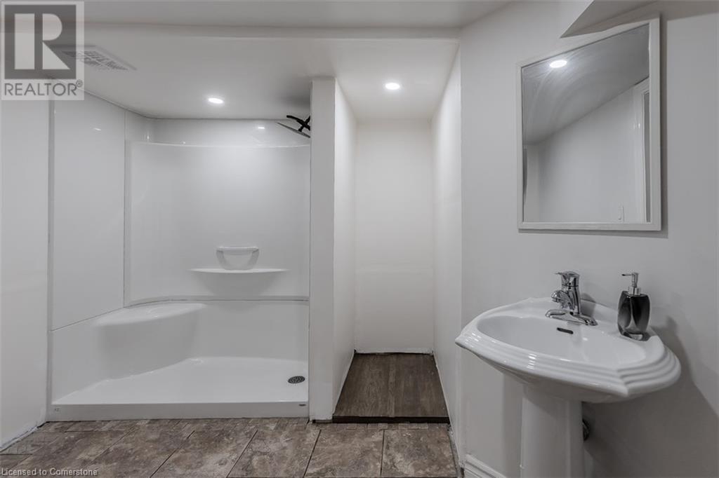 49 Tisdale Street S, Hamilton, Ontario  L8N 2W1 - Photo 39 - 40681680