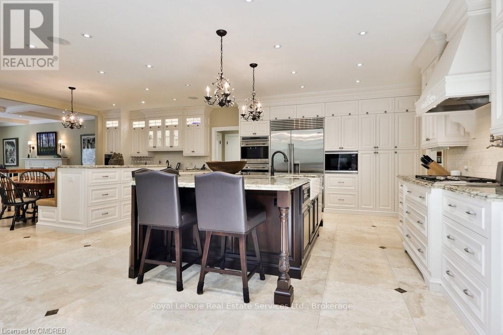 24 Raymar Place, Oakville, Ontario  L6J 6M1 - Photo 8 - W10422876