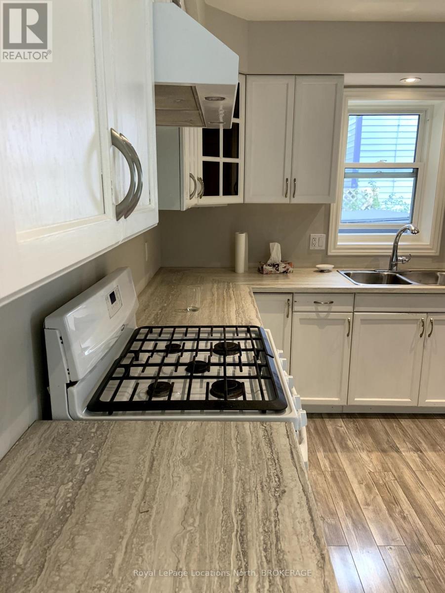 74 Sykes Street S, Meaford, Ontario  N4L 1E3 - Photo 5 - X11889059