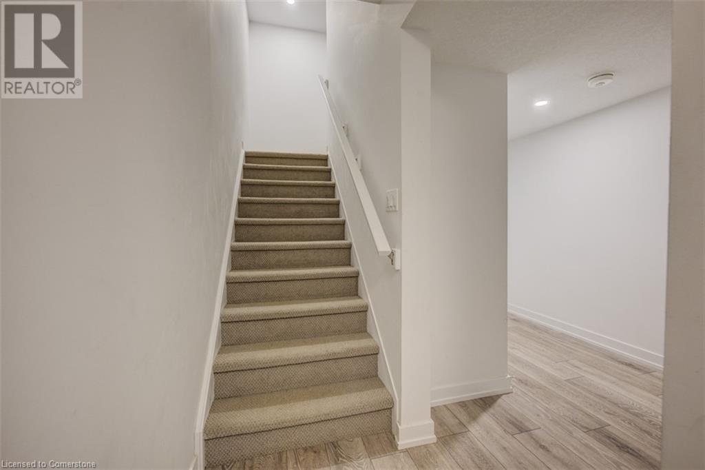 219 West Oak Trail Unit# 81, Kitchener, Ontario  N2R 0R1 - Photo 6 - 40687407