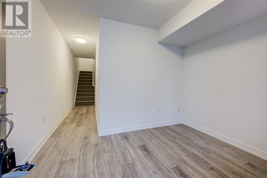 219 West Oak Trail Unit# 81, Kitchener, Ontario  N2R 0R1 - Photo 8 - 40687407