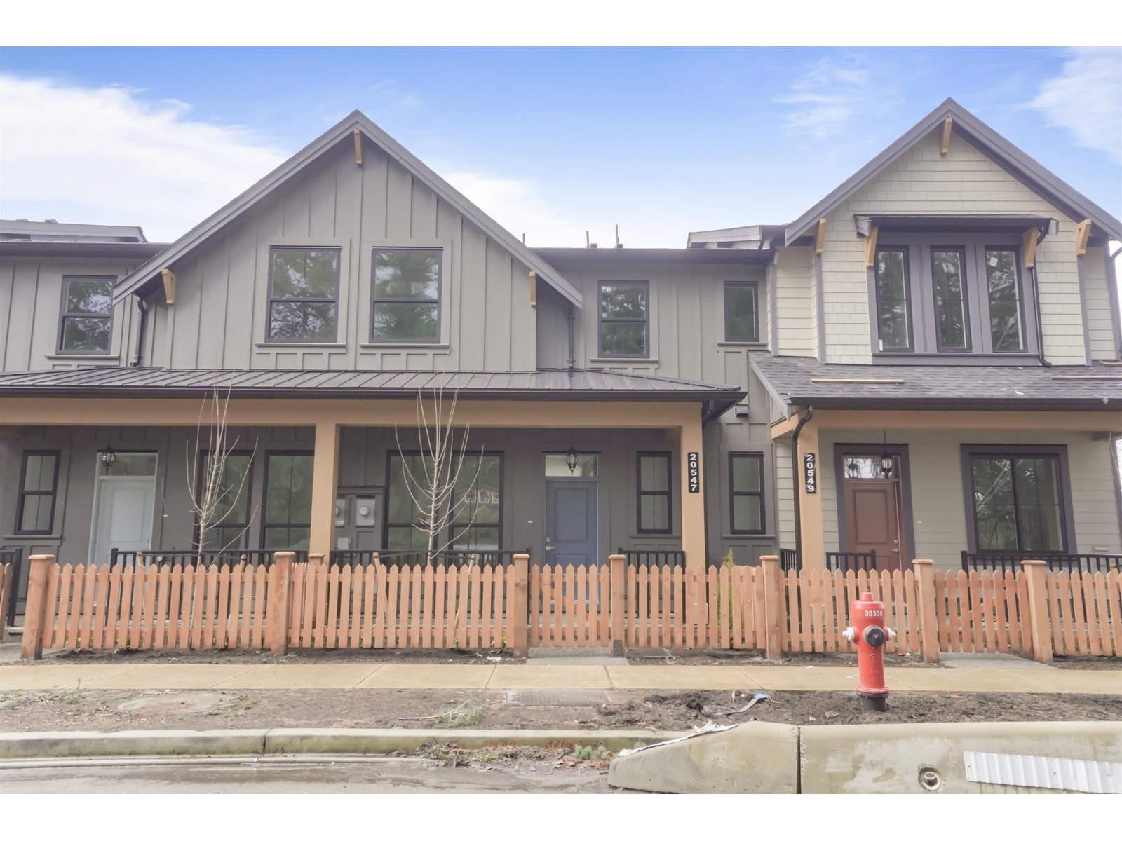 Property at 20547 74B AVENUE image 1