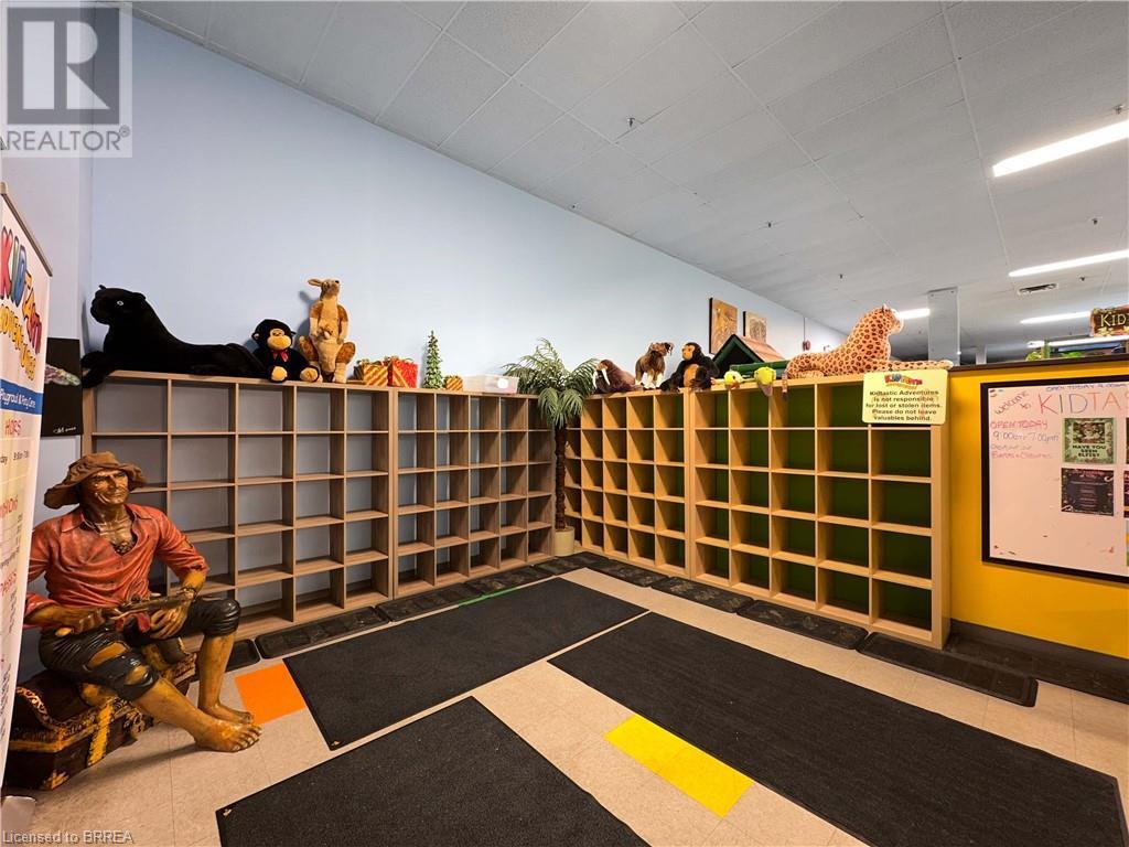 603 E Colborne Street, Brantford, Ontario  N3S 7S8 - Photo 3 - 40686974