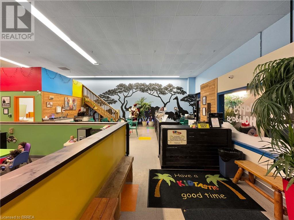 603 E Colborne Street, Brantford, Ontario  N3S 7S8 - Photo 5 - 40686974