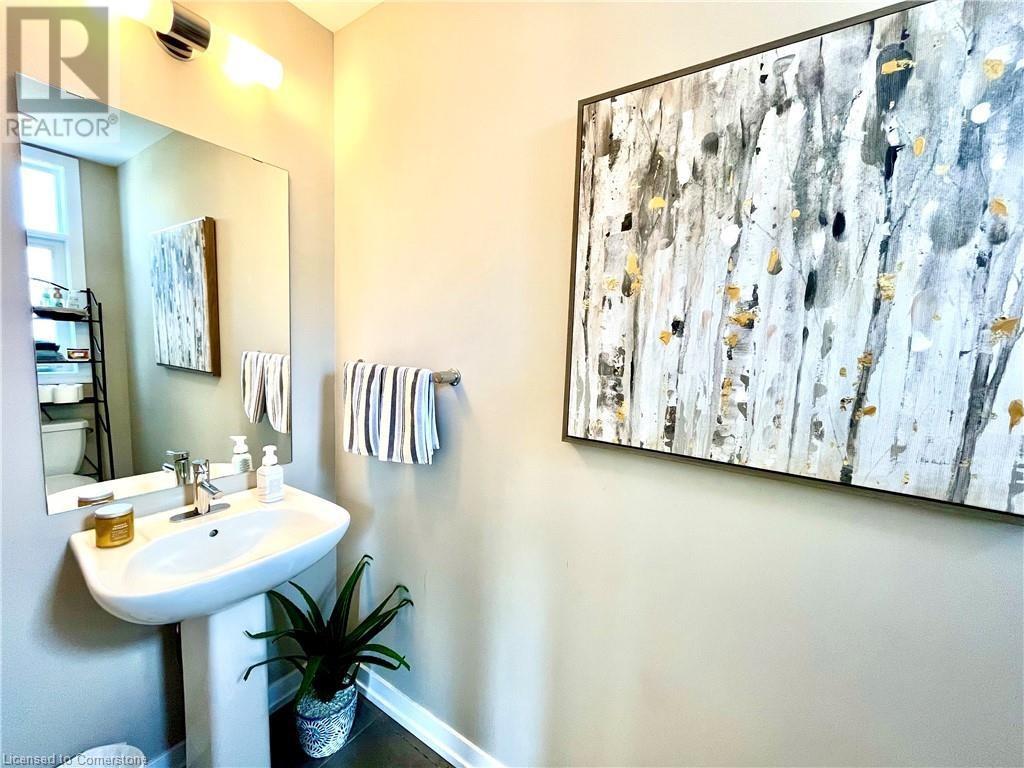 69 Esplanade Lane, Grimsby, Ontario  L3M 0H2 - Photo 5 - 40687330