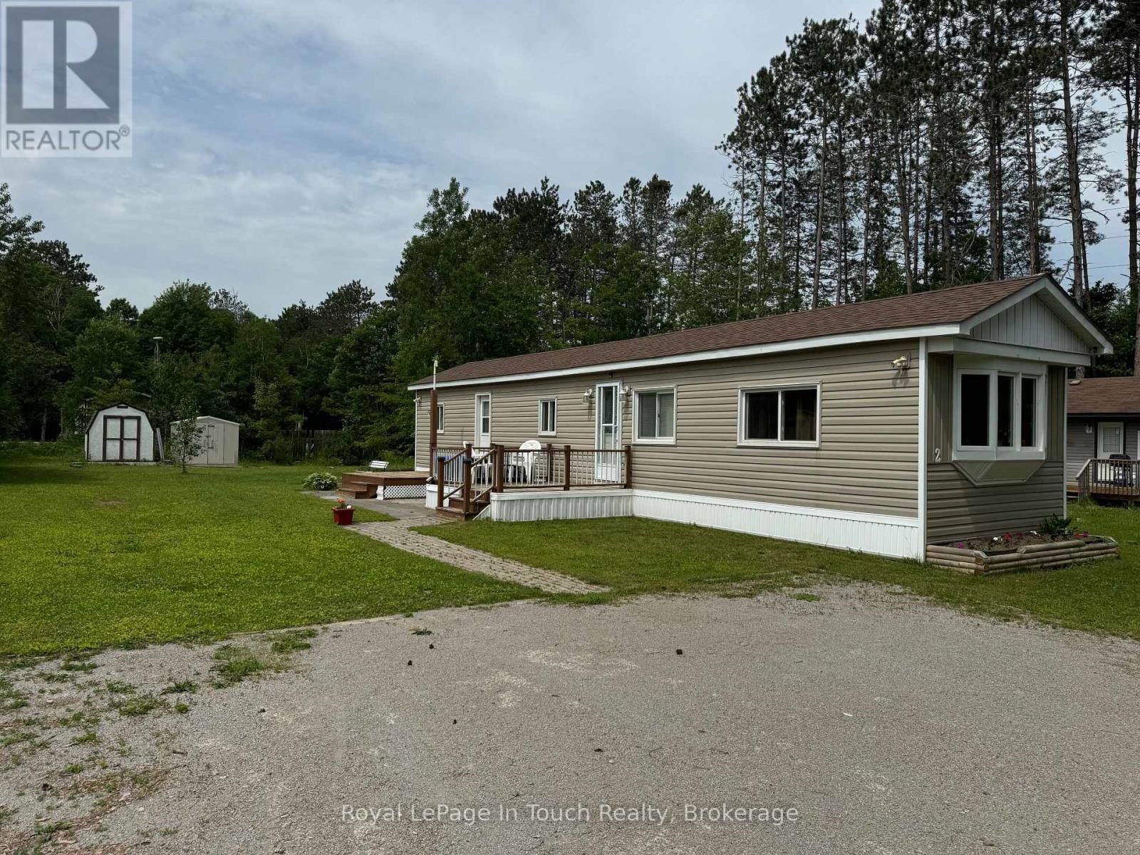 2 - 5263 Elliot Side Road, Tay, Ontario  L4R 4K3 - Photo 2 - S11906218