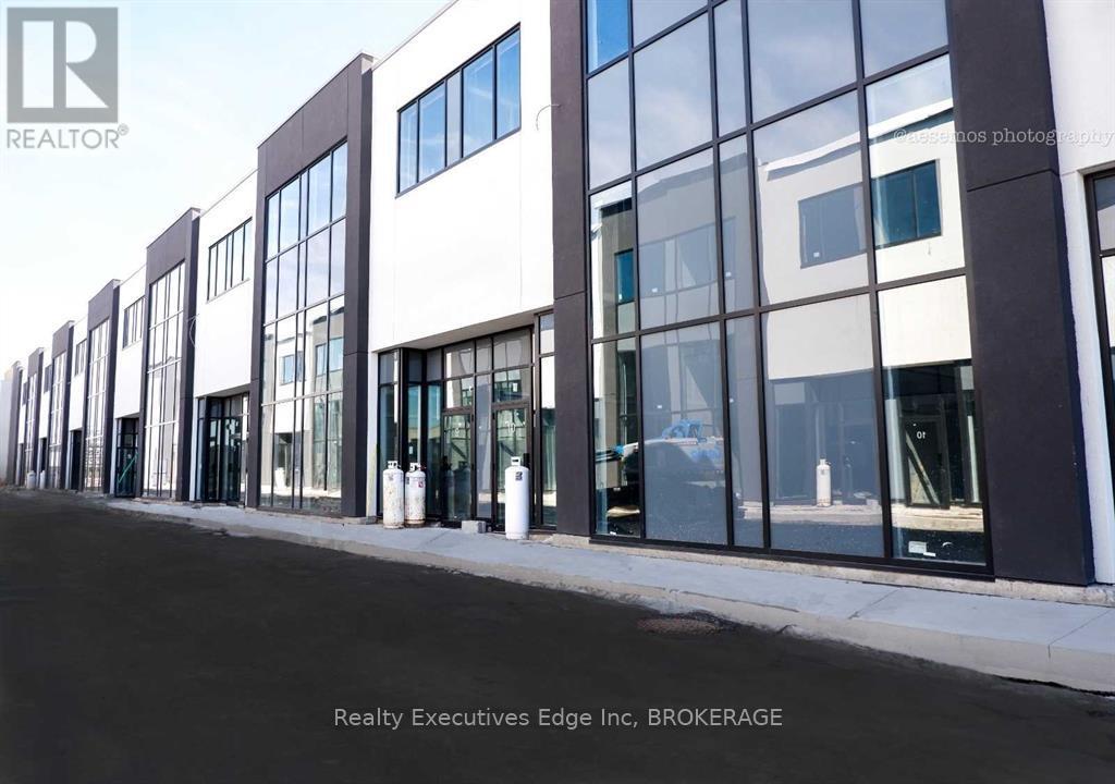 5266 Solar Drive, Mississauga, Ontario  L4W 0G7 - Photo 2 - W11890668