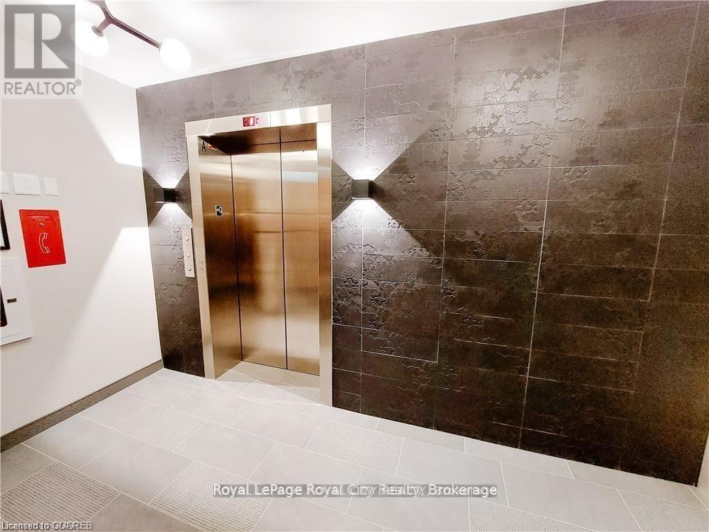 1204 - 741 King Street W, Kitchener, Ontario  N2G 1E5 - Photo 3 - X11906233