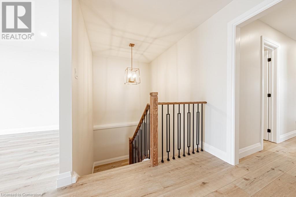 2168 Fairchild Boulevard, Burlington, Ontario  L7P 3E4 - Photo 22 - 40686249