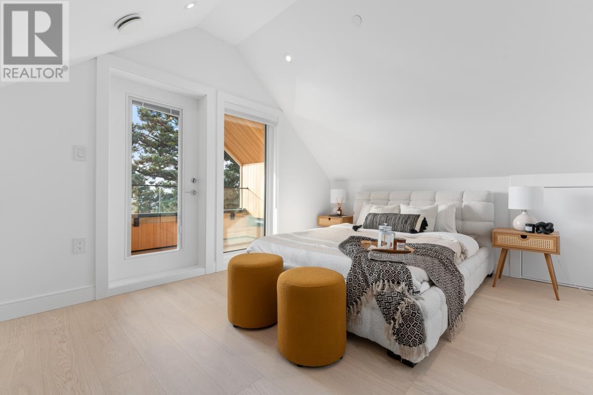 Listing Picture 23 of 34 : 1 927 E 63RD AVENUE, Vancouver / 溫哥華 - 魯藝地產 Yvonne Lu Group - MLS Medallion Club Member