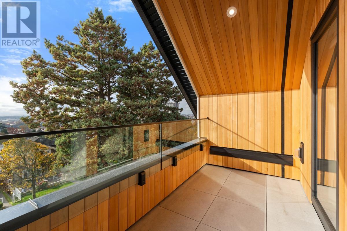 Listing Picture 26 of 34 : 1 927 E 63RD AVENUE, Vancouver / 溫哥華 - 魯藝地產 Yvonne Lu Group - MLS Medallion Club Member