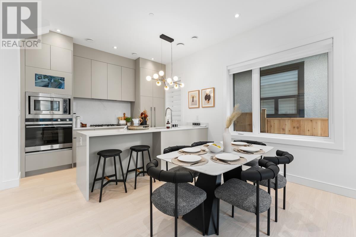 Listing Picture 7 of 34 : 1 927 E 63RD AVENUE, Vancouver / 溫哥華 - 魯藝地產 Yvonne Lu Group - MLS Medallion Club Member