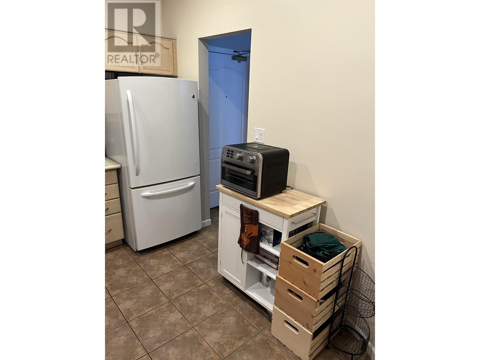 411 6742 Station Hill Court, Burnaby, British Columbia  V3N 4V2 - Photo 12 - R2952279