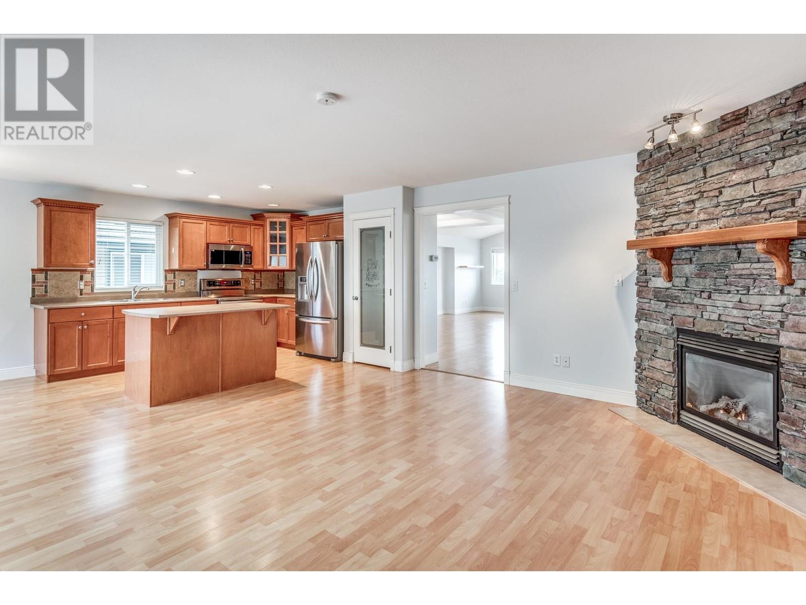 23703 Boulder Place, Maple Ridge, British Columbia  V4R 2W1 - Photo 10 - R2952222