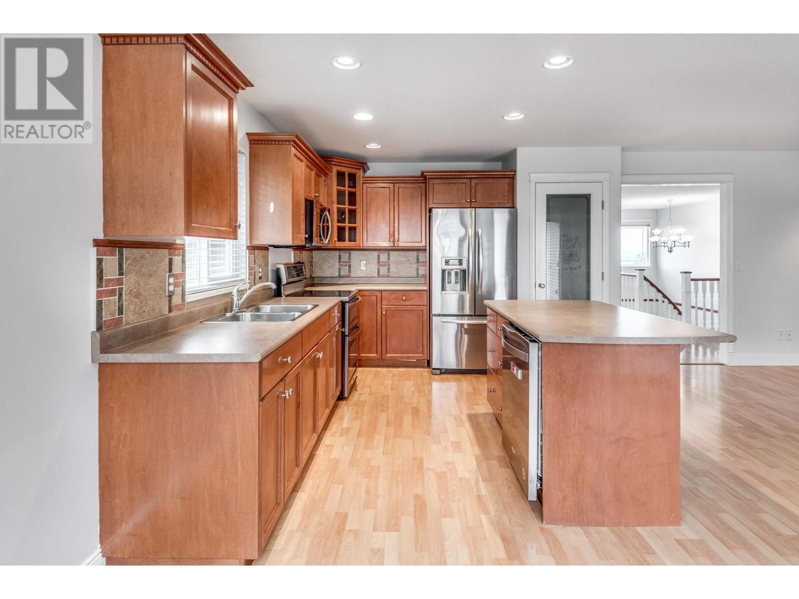 23703 Boulder Place, Maple Ridge, British Columbia  V4R 2W1 - Photo 11 - R2952222