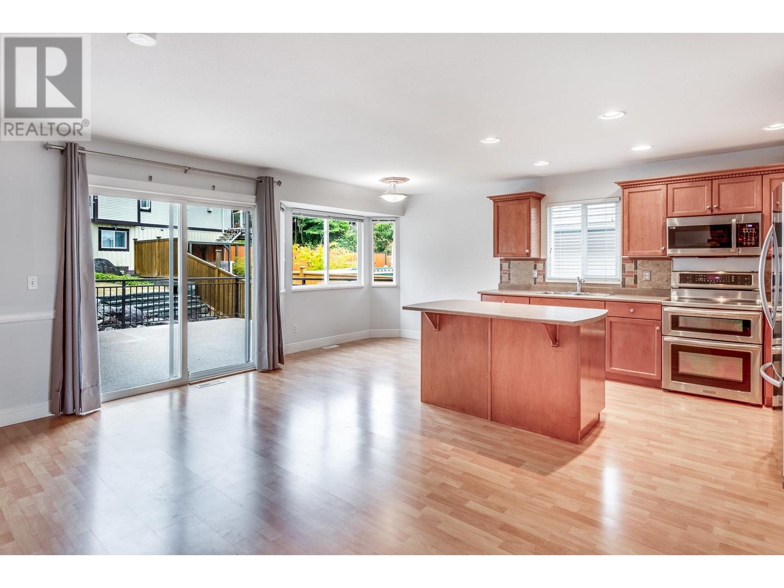 23703 Boulder Place, Maple Ridge, British Columbia  V4R 2W1 - Photo 8 - R2952222