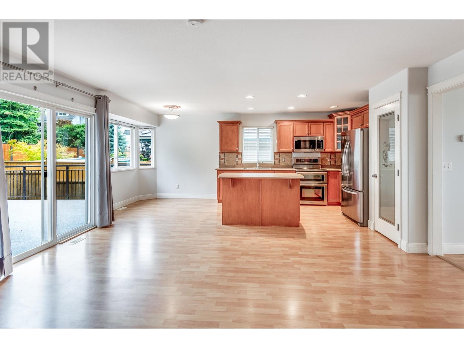 23703 Boulder Place, Maple Ridge, British Columbia  V4R 2W1 - Photo 9 - R2952222