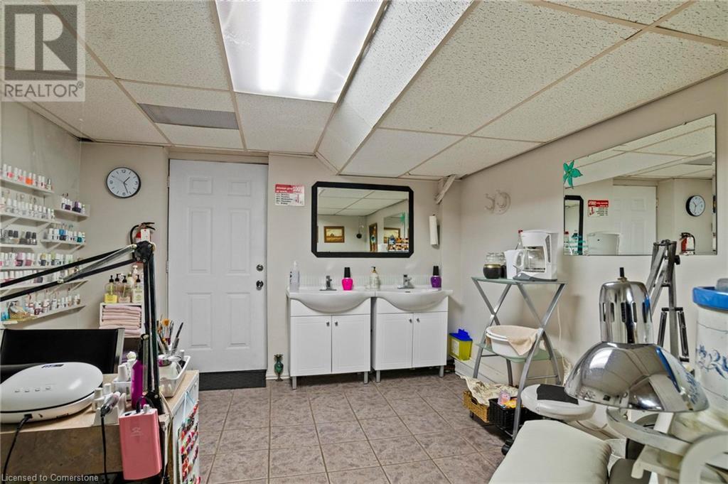 121 Oak Street W, Leamington, Ontario  N8H 2B8 - Photo 27 - 40687439