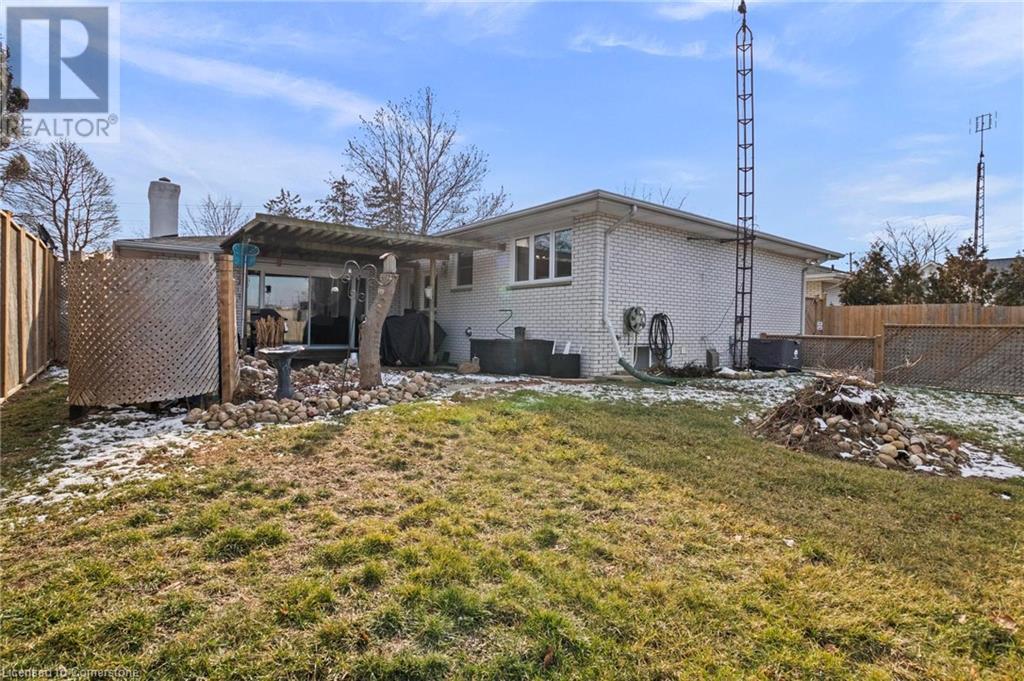 121 Oak Street W, Leamington, Ontario  N8H 2B8 - Photo 5 - 40687439