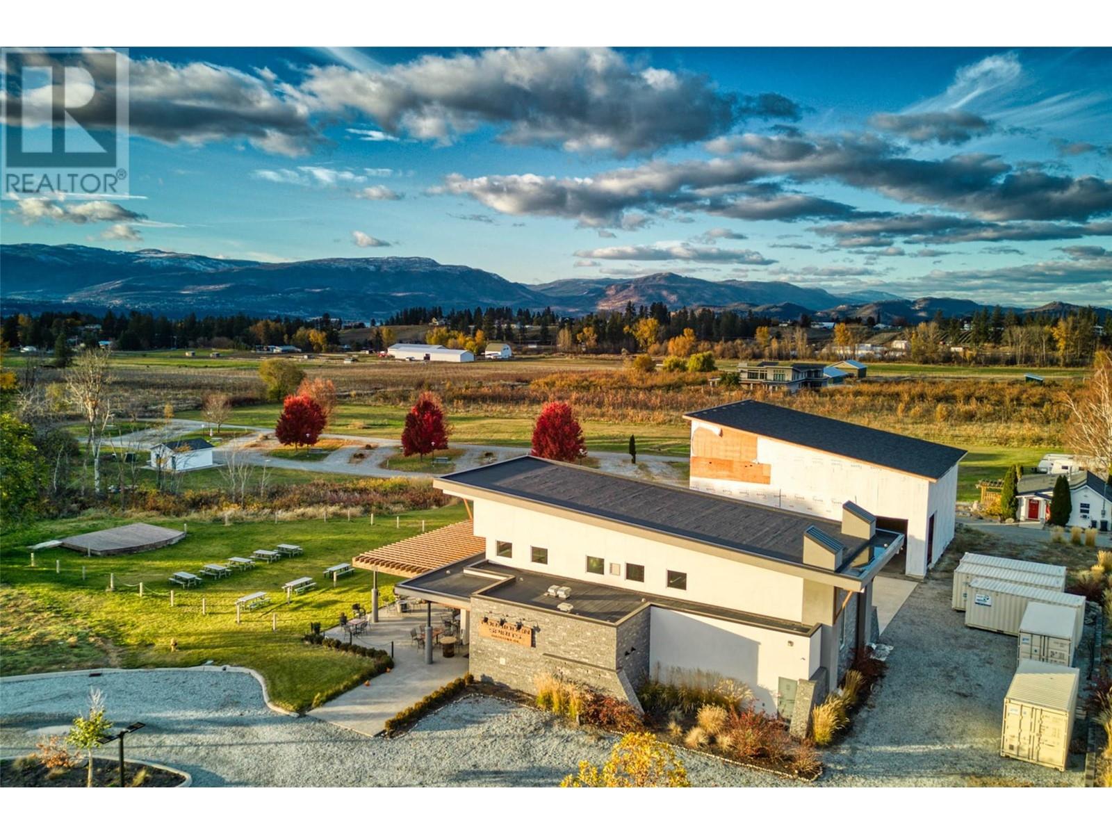 4380 Wallace Hill Road, Kelowna, British Columbia