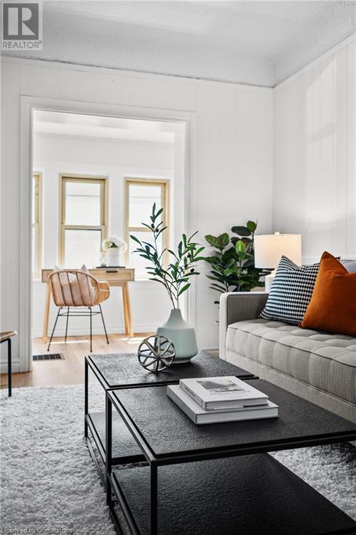 281 Wentworth Street N, Hamilton, Ontario  L8L 5V9 - Photo 3 - 40677849