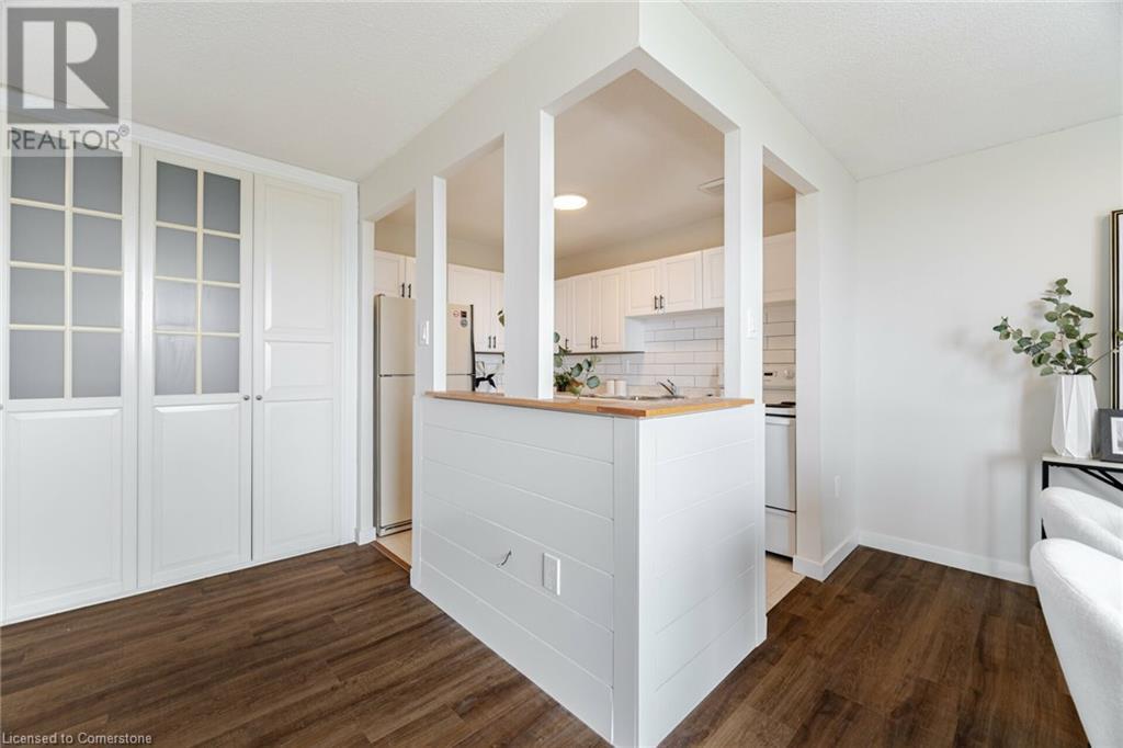 1100 Caven Street Unit# Ph-2, Mississauga, Ontario  L5G 4N3 - Photo 18 - 40687451