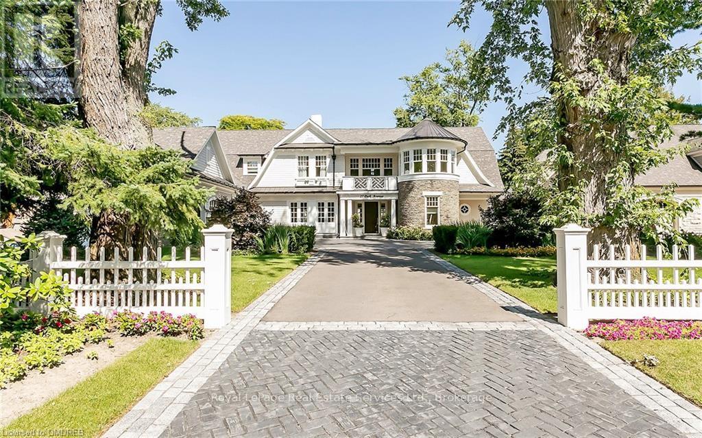 27 PARK AVENUE, Oakville, Ontario