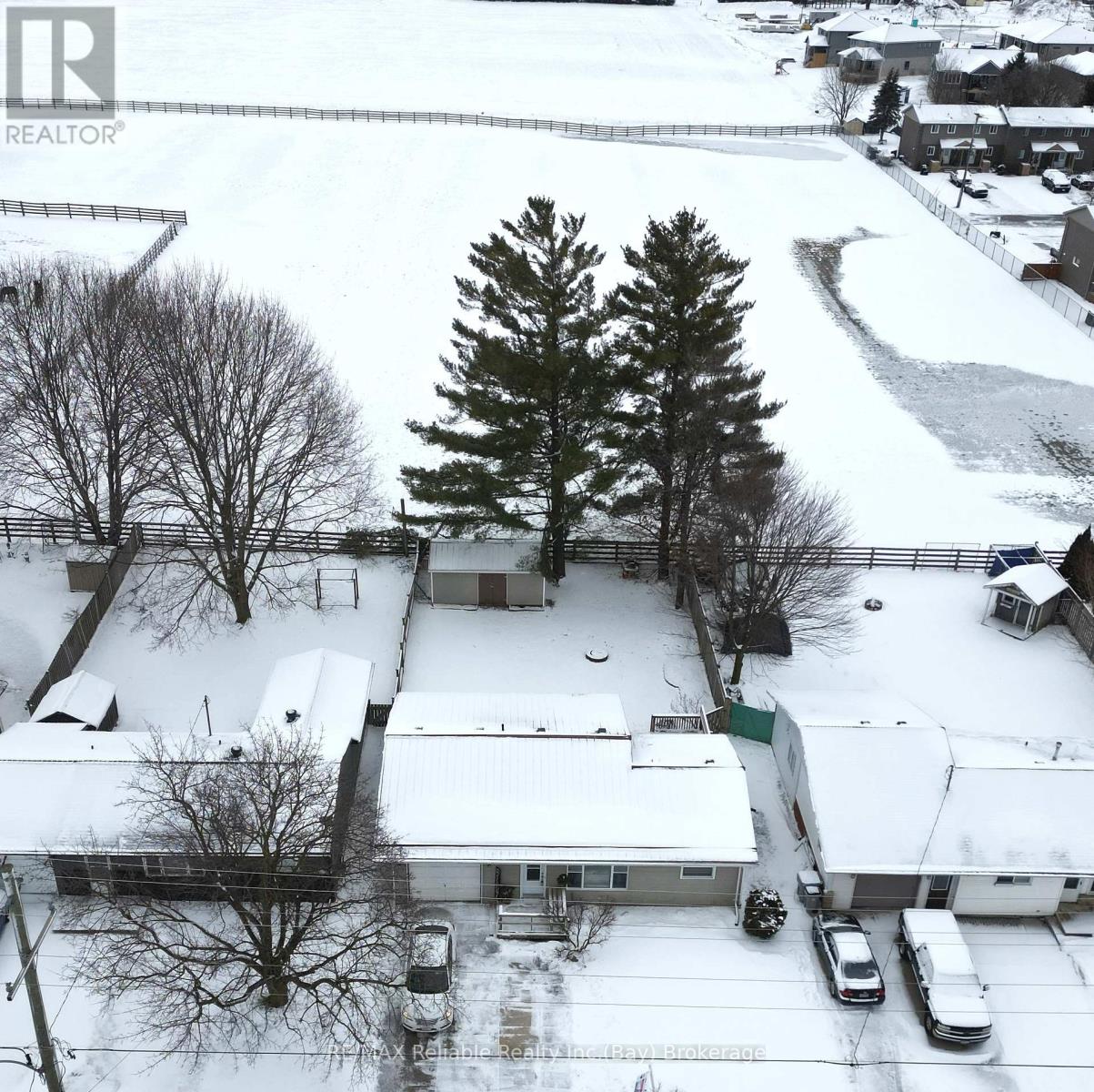 157 Huron Street E, South Huron, Ontario  N0M 1S1 - Photo 4 - X11823089