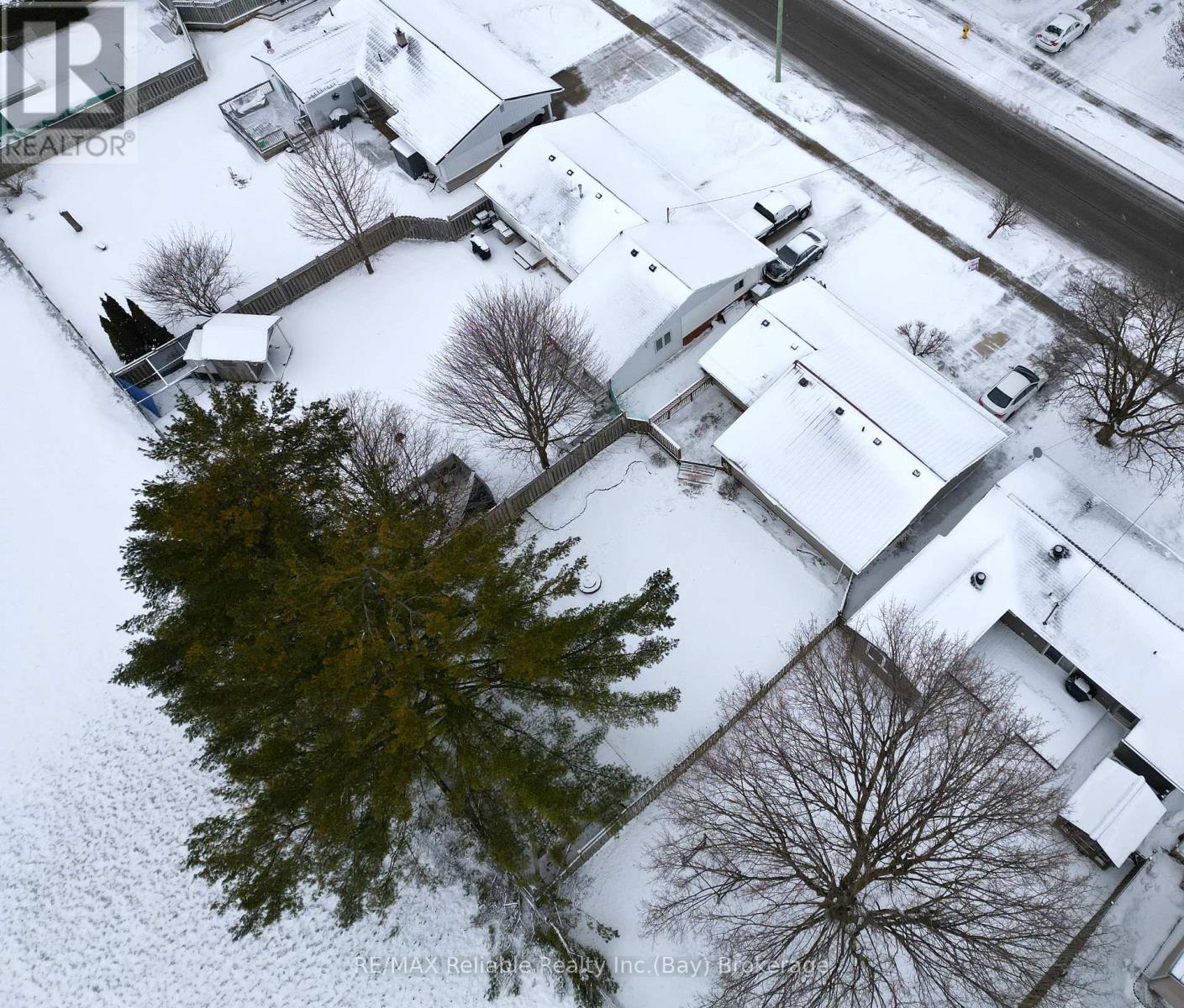 157 Huron Street E, South Huron, Ontario  N0M 1S1 - Photo 6 - X11823089