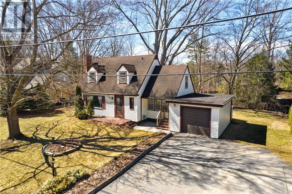 1008 Haist Street, Fonthill, Ontario  L0S 1E4 - Photo 3 - 40687287