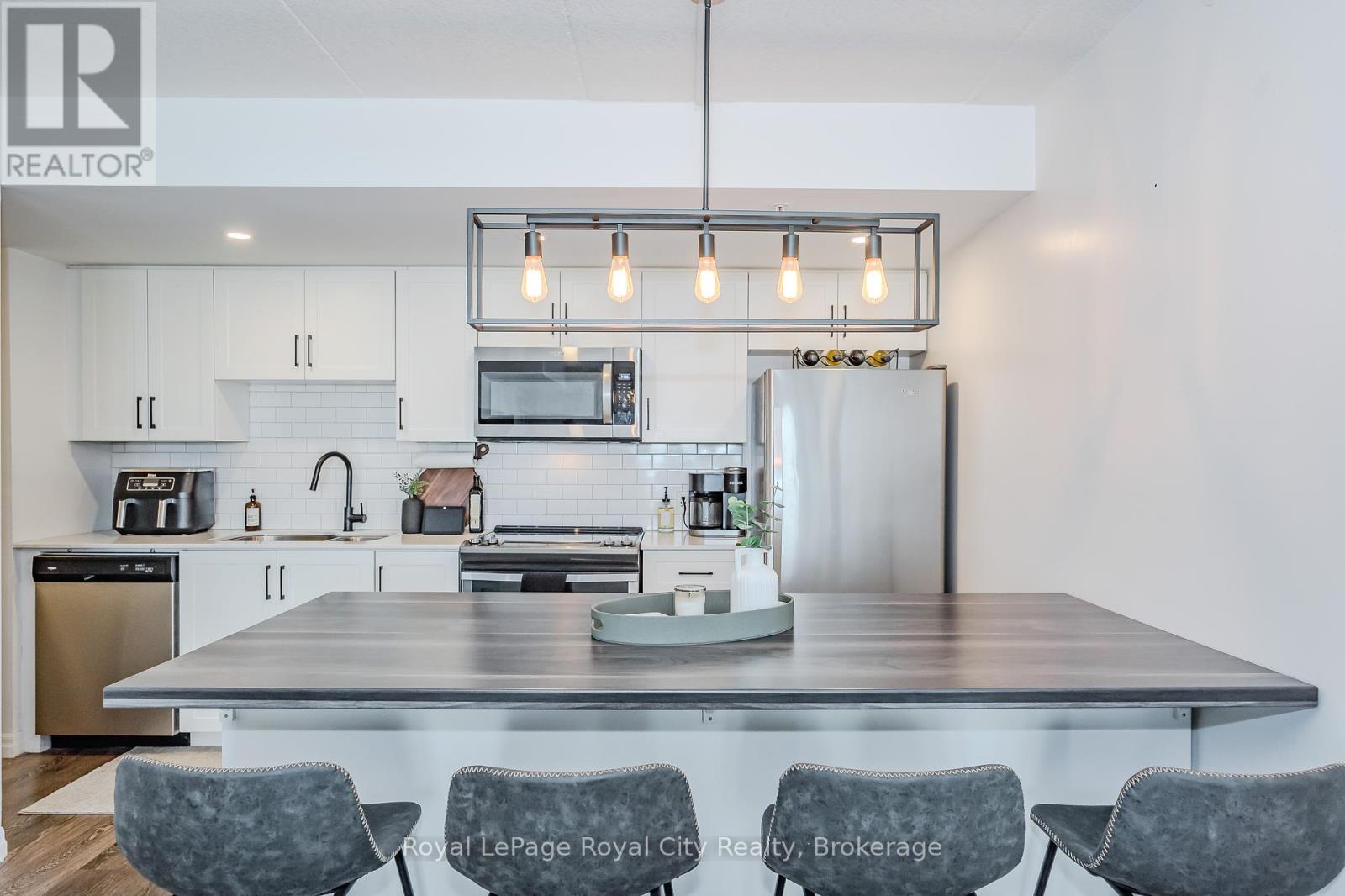 205 - 108 Summit Ridge Drive, Guelph, Ontario  N1E 6X2 - Photo 2 - X11887487