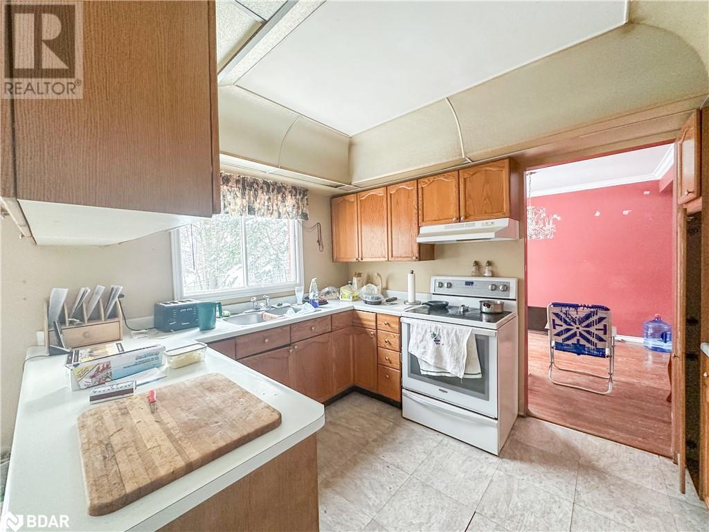 48 Redfern Avenue, Barrie, Ontario  L4N 9G3 - Photo 8 - 40686030