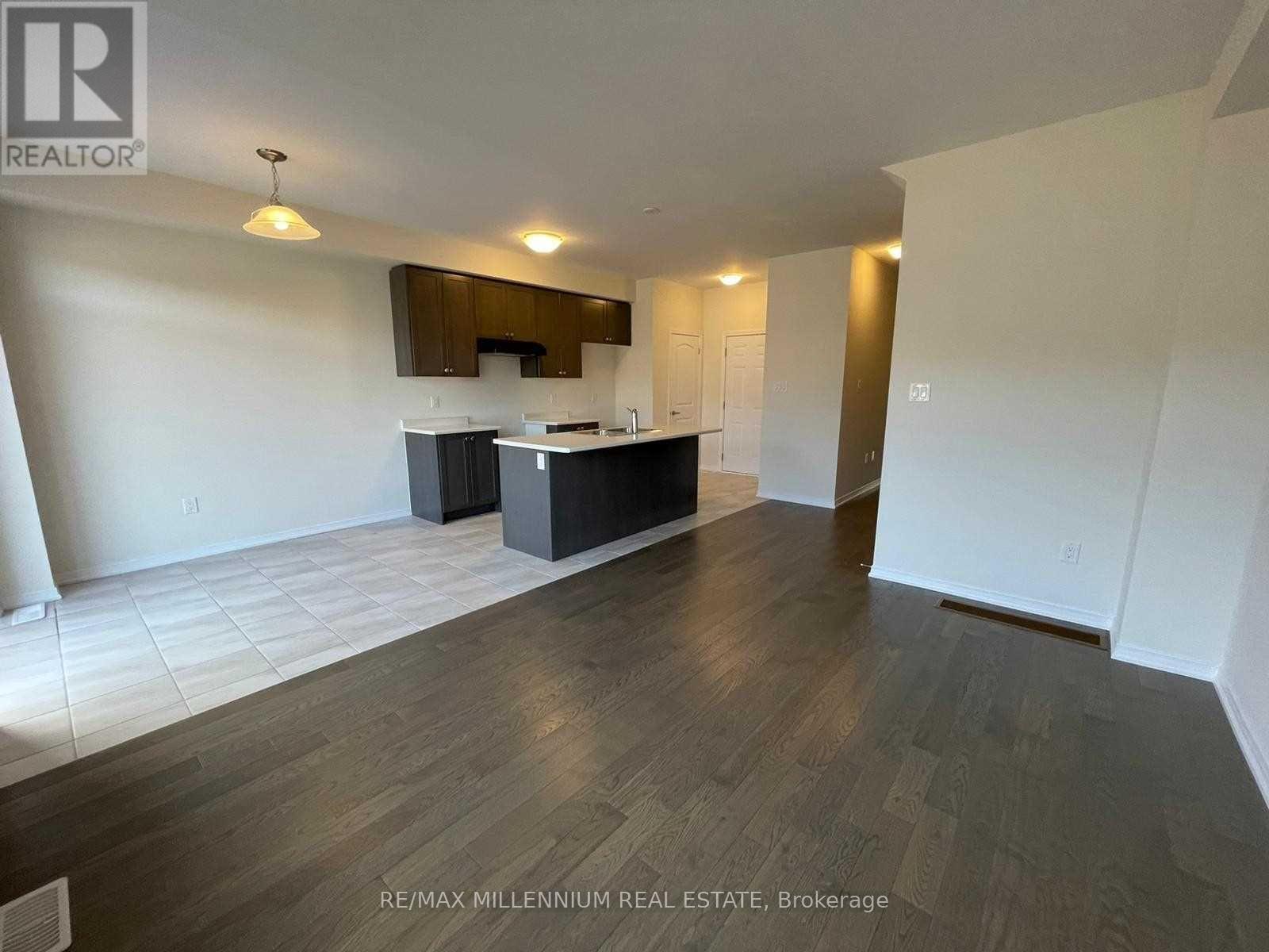 Property at 34 - 8273 TULIP TREE DRIVE image 3