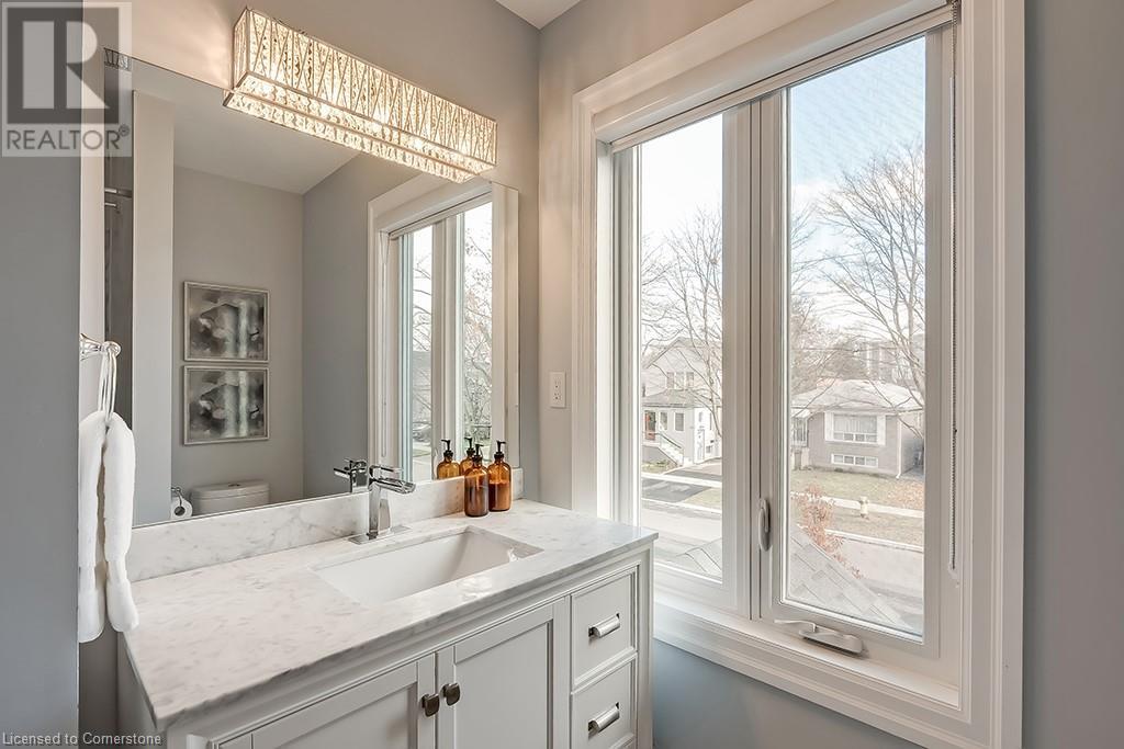 14 Bowsprit Avenue, Toronto, Ontario  M9P 2Y5 - Photo 38 - 40687126