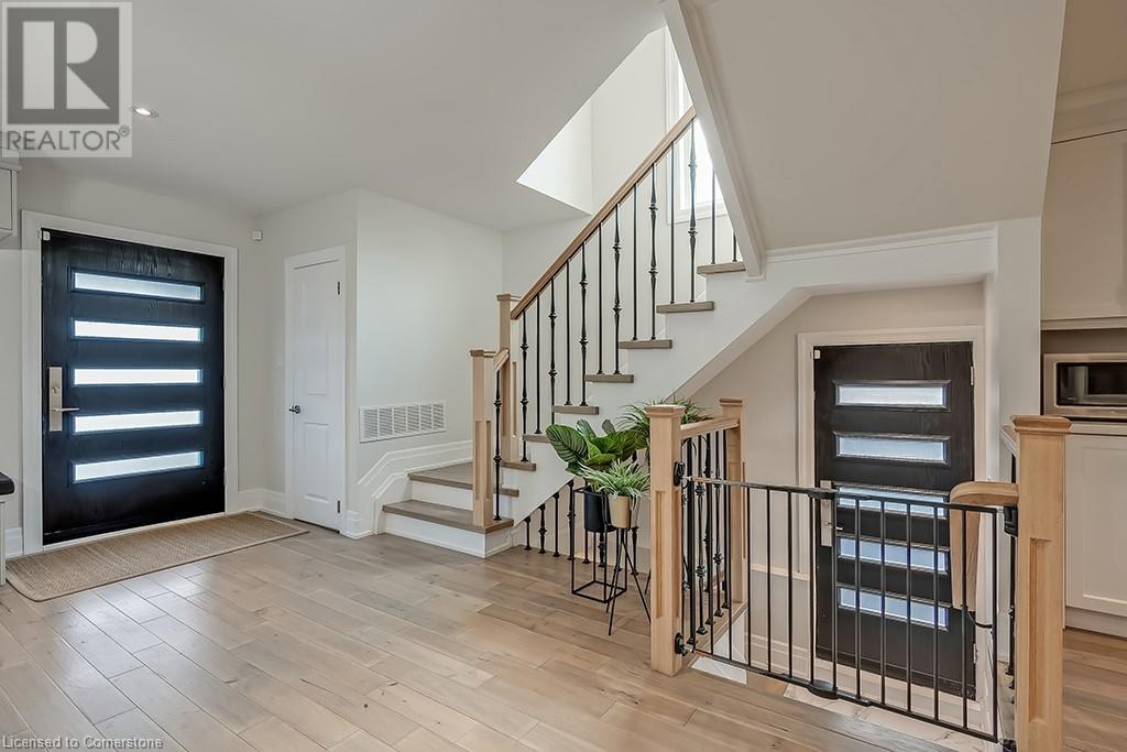 14 Bowsprit Avenue, Toronto, Ontario  M9P 2Y5 - Photo 5 - 40687126