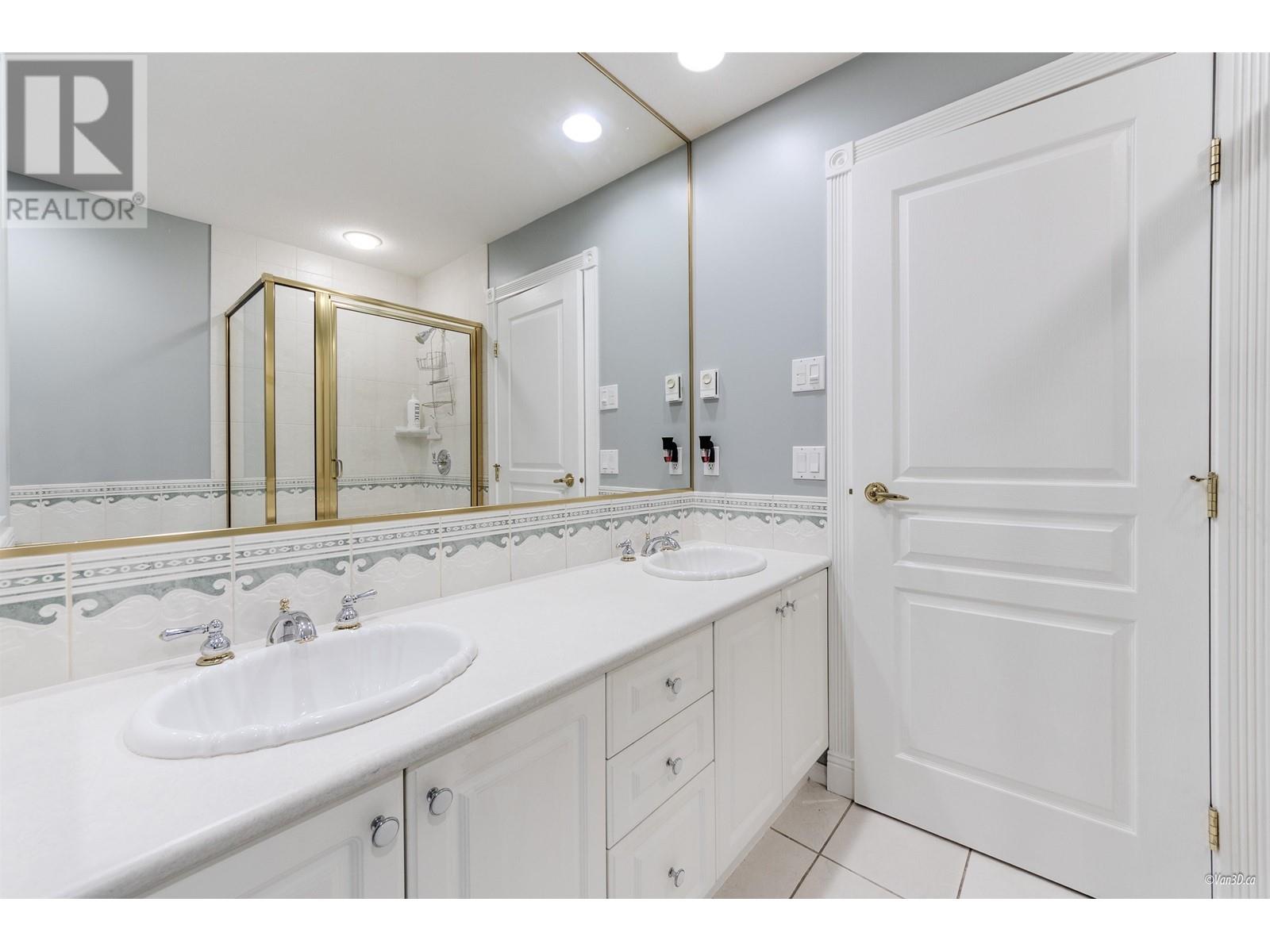 37 3405 Plateau Boulevard, Coquitlam, British Columbia  V3E 3L7 - Photo 31 - R2928468