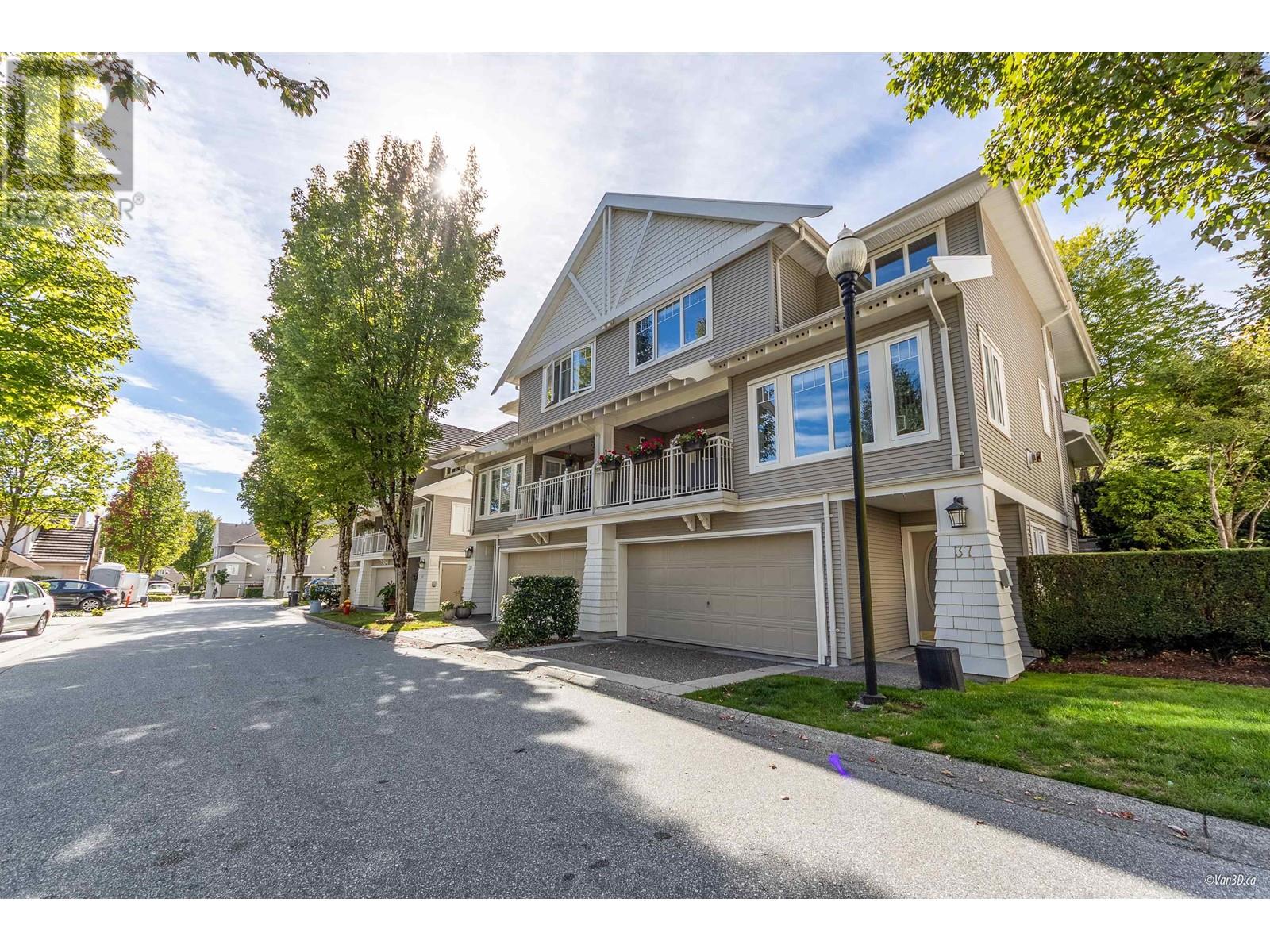 37 3405 Plateau Boulevard, Coquitlam, British Columbia  V3E 3L7 - Photo 1 - R2928468