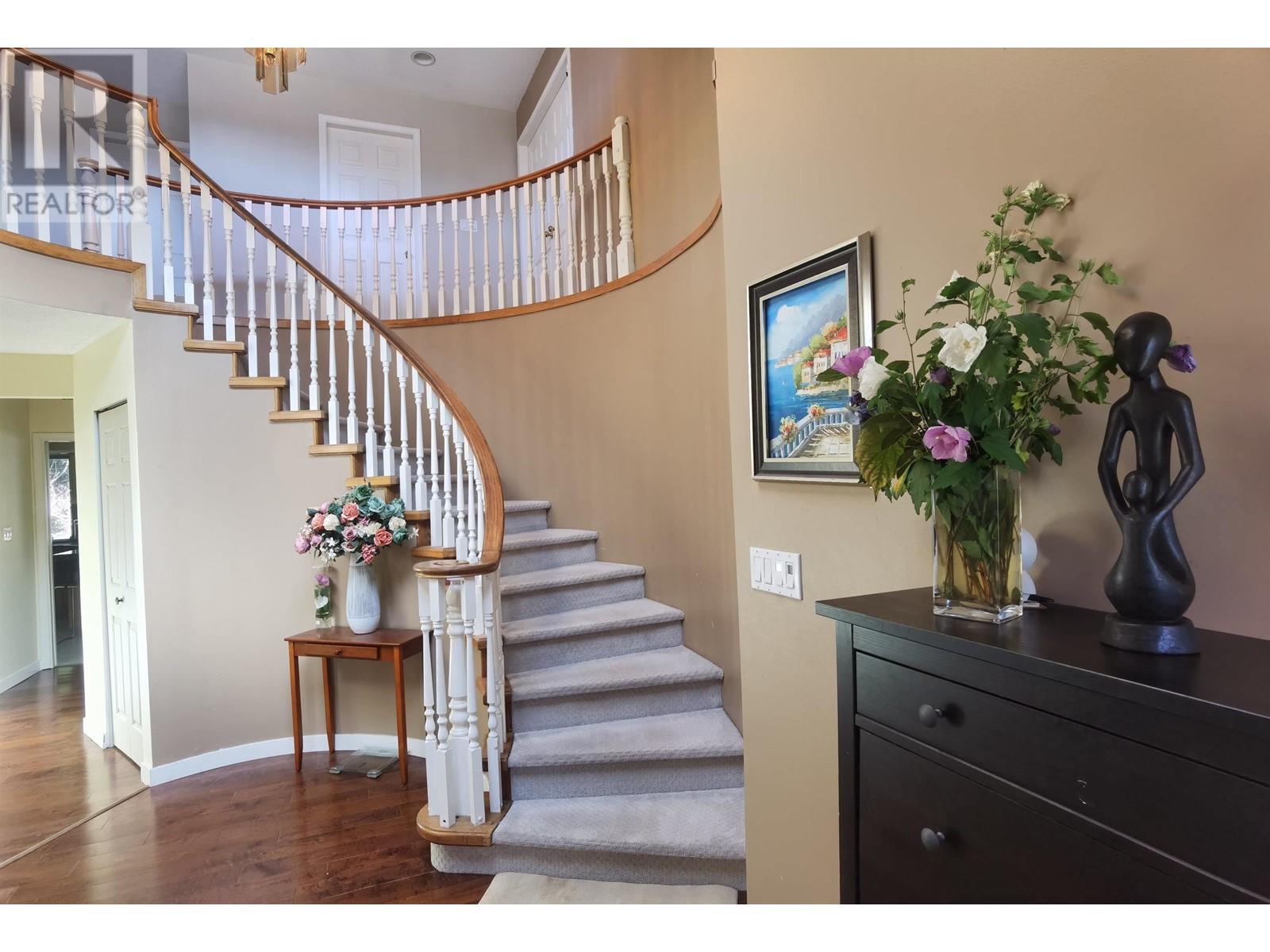 10411 Athabasca Drive, Richmond, British Columbia  V7A 4Z4 - Photo 2 - R2952237