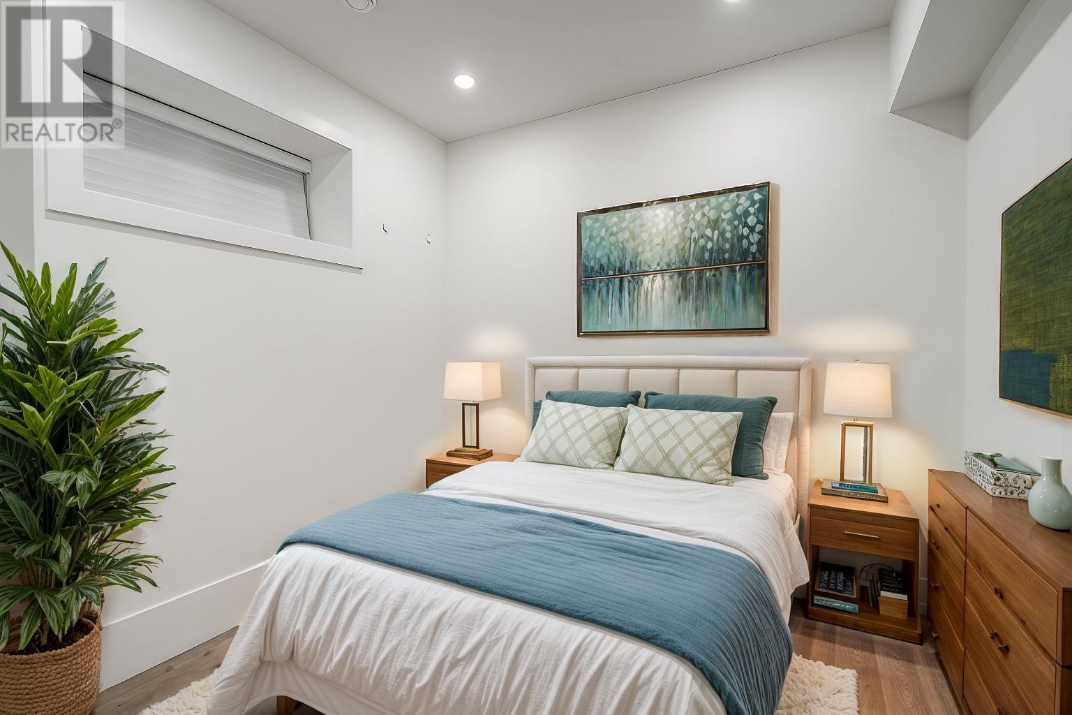 Listing Picture 5 of 40 : 6072 CROWN STREET, Vancouver / 溫哥華 - 魯藝地產 Yvonne Lu Group - MLS Medallion Club Member