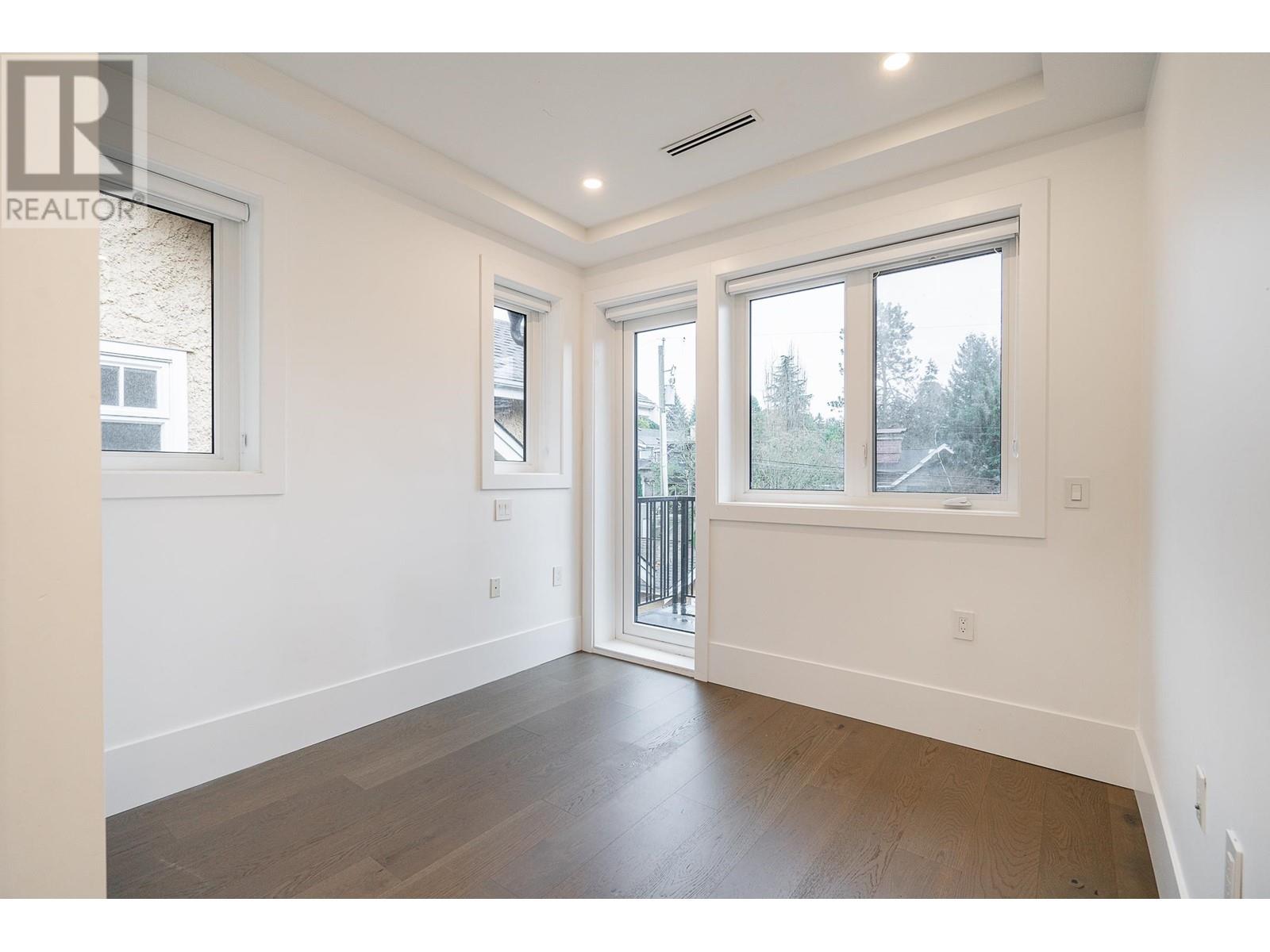 Listing Picture 19 of 40 : 6072 CROWN STREET, Vancouver / 溫哥華 - 魯藝地產 Yvonne Lu Group - MLS Medallion Club Member