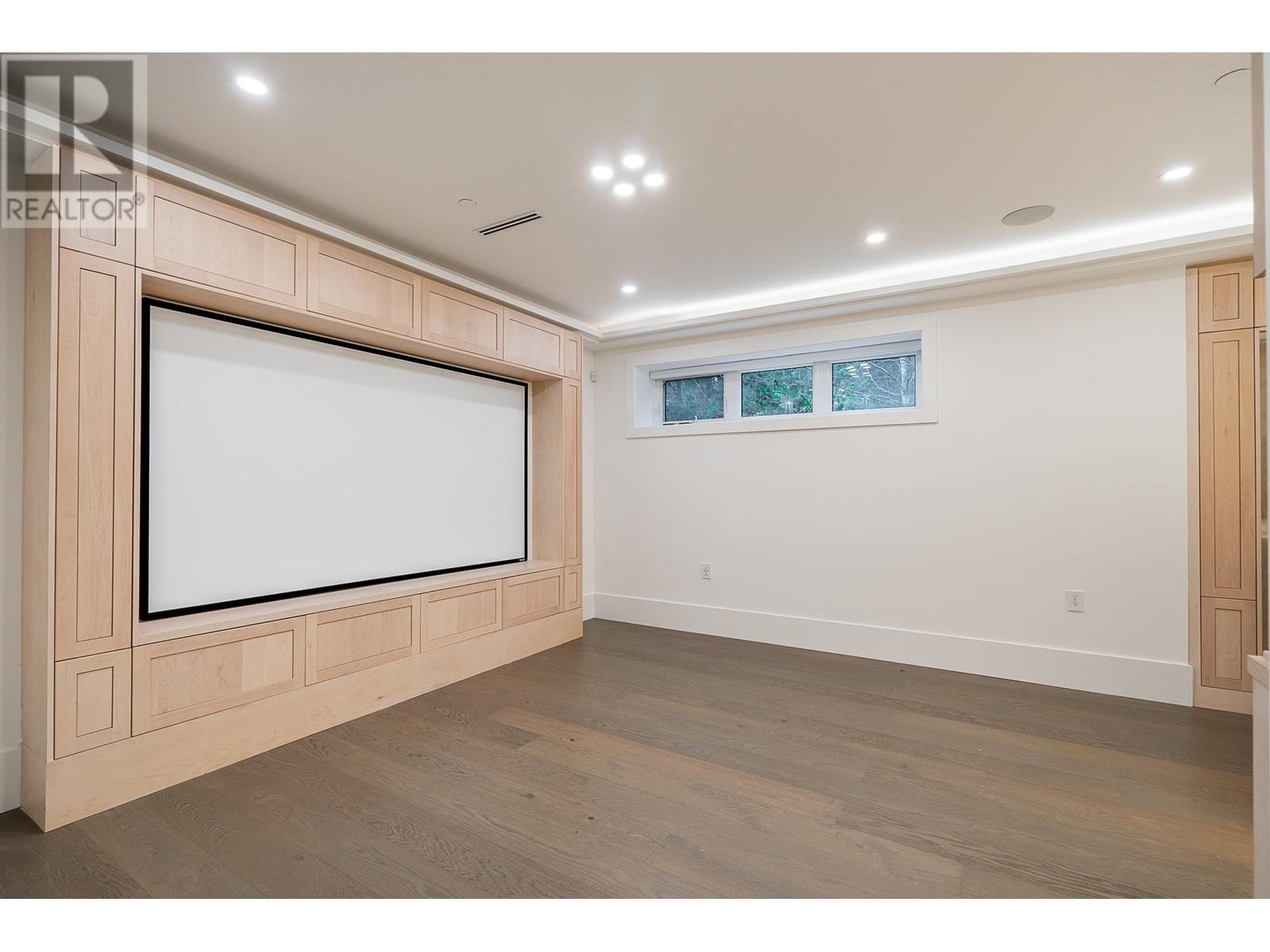 Listing Picture 25 of 40 : 6072 CROWN STREET, Vancouver / 溫哥華 - 魯藝地產 Yvonne Lu Group - MLS Medallion Club Member