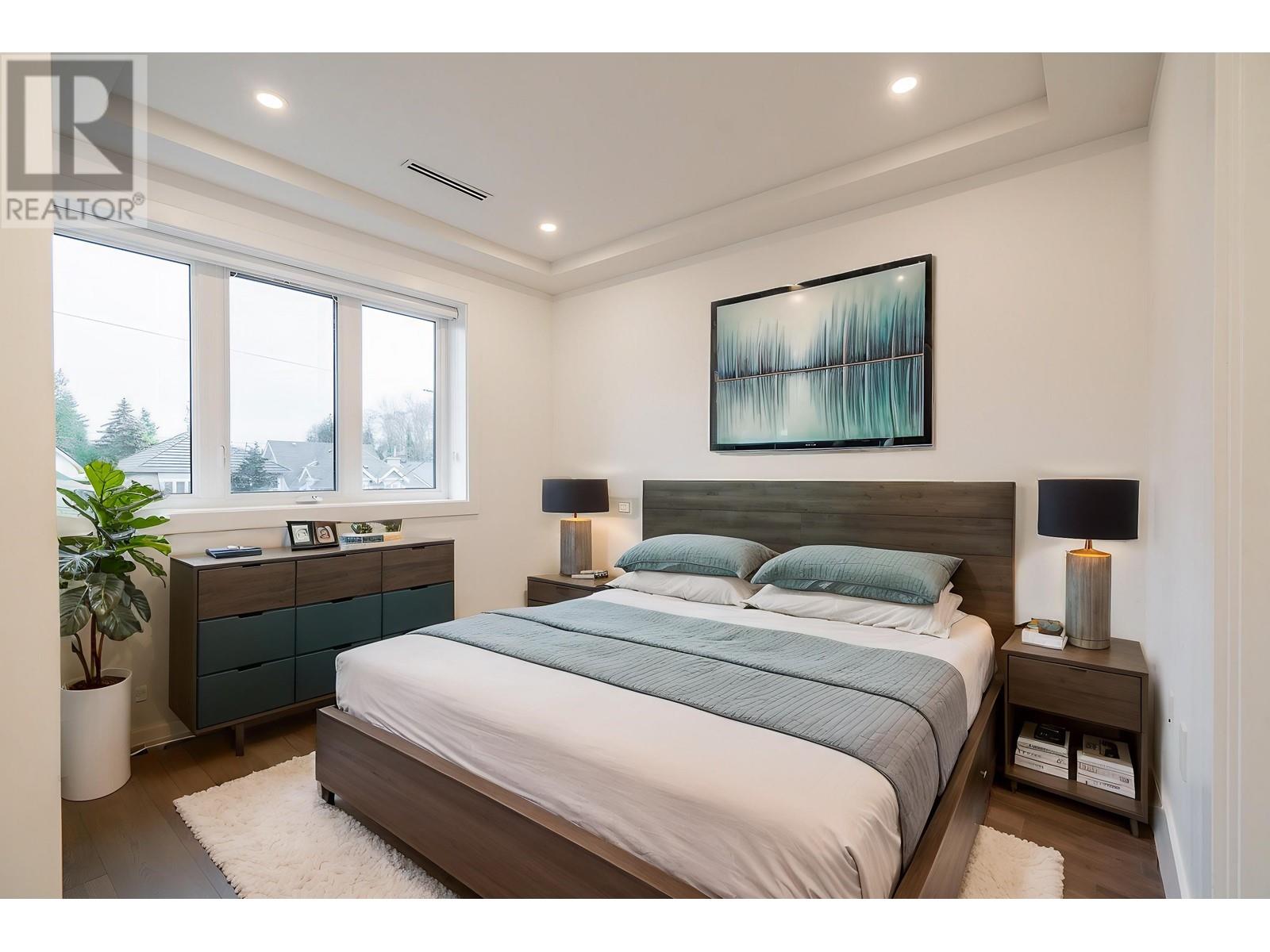 Listing Picture 4 of 40 : 6072 CROWN STREET, Vancouver / 溫哥華 - 魯藝地產 Yvonne Lu Group - MLS Medallion Club Member