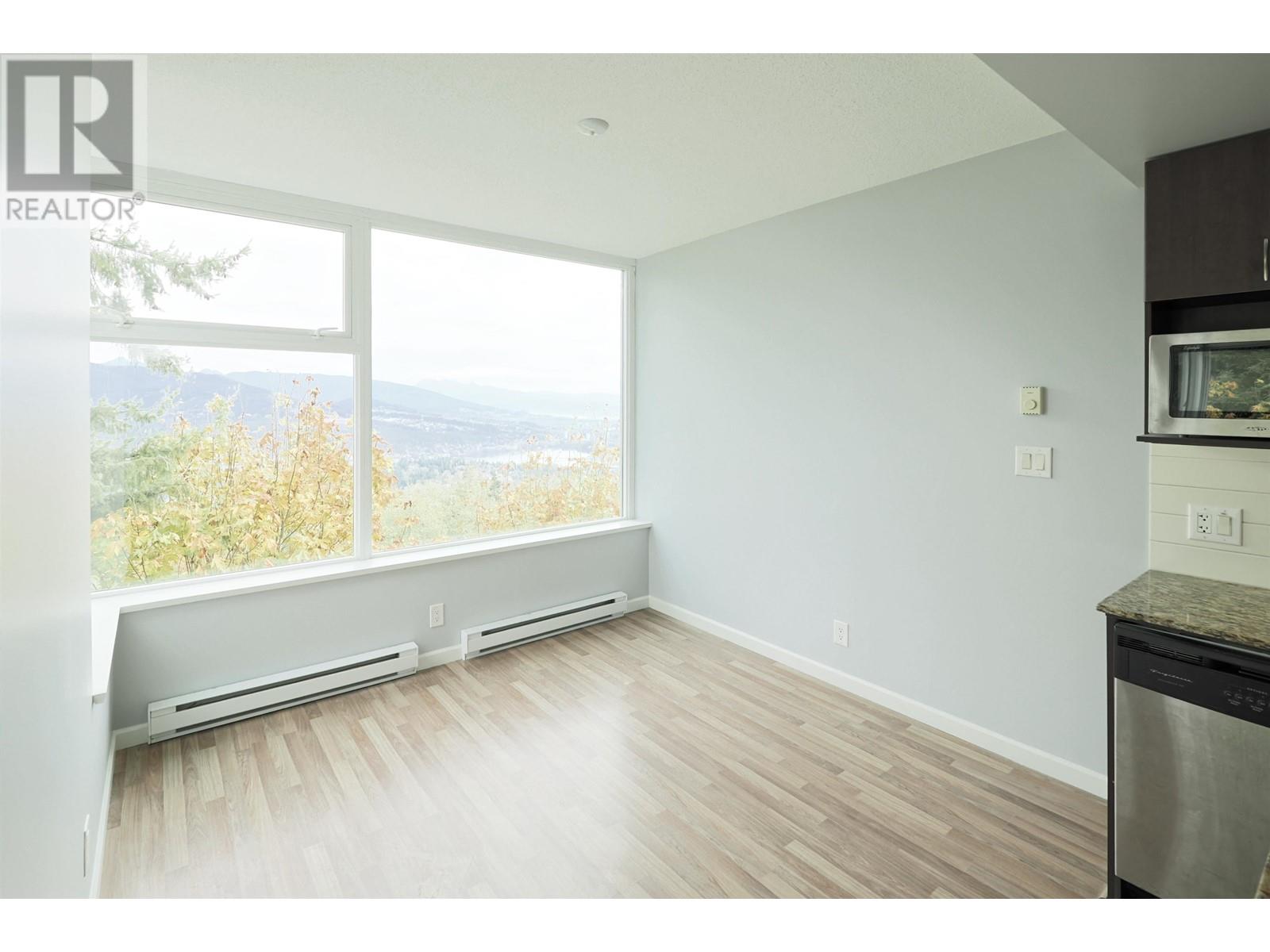 Listing Picture 11 of 14 : 707 9262 UNIVERSITY CRESCENT, Burnaby / 本拿比 - 魯藝地產 Yvonne Lu Group - MLS Medallion Club Member