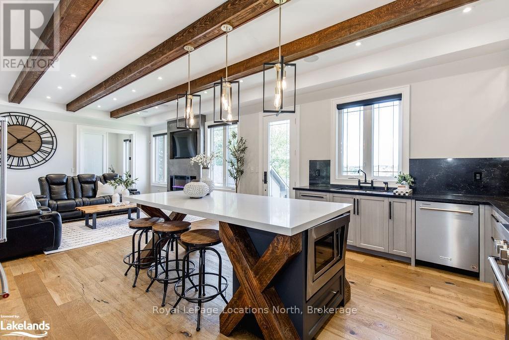22 East John Street, Innisfil, Ontario  L0L 1L0 - Photo 21 - N10436431