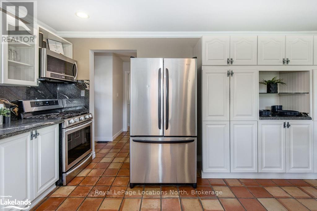 3580 Linda Street, Innisfil, Ontario  L9S 2L2 - Photo 12 - N10439457